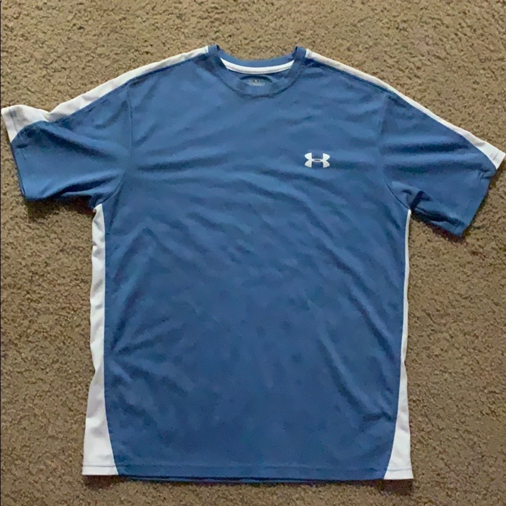 Men’s underarmour shirt